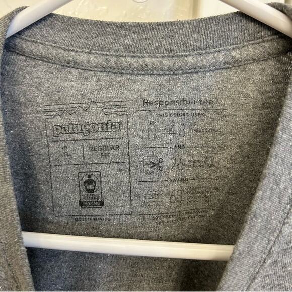 Patagonia Men's Gray T-Shirt Size L - Picture 2 of 6